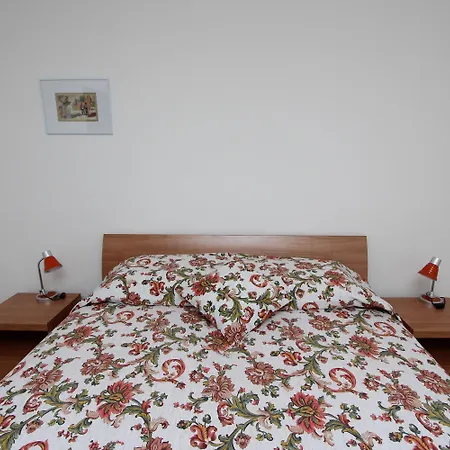 Mitton 2 Apartman *